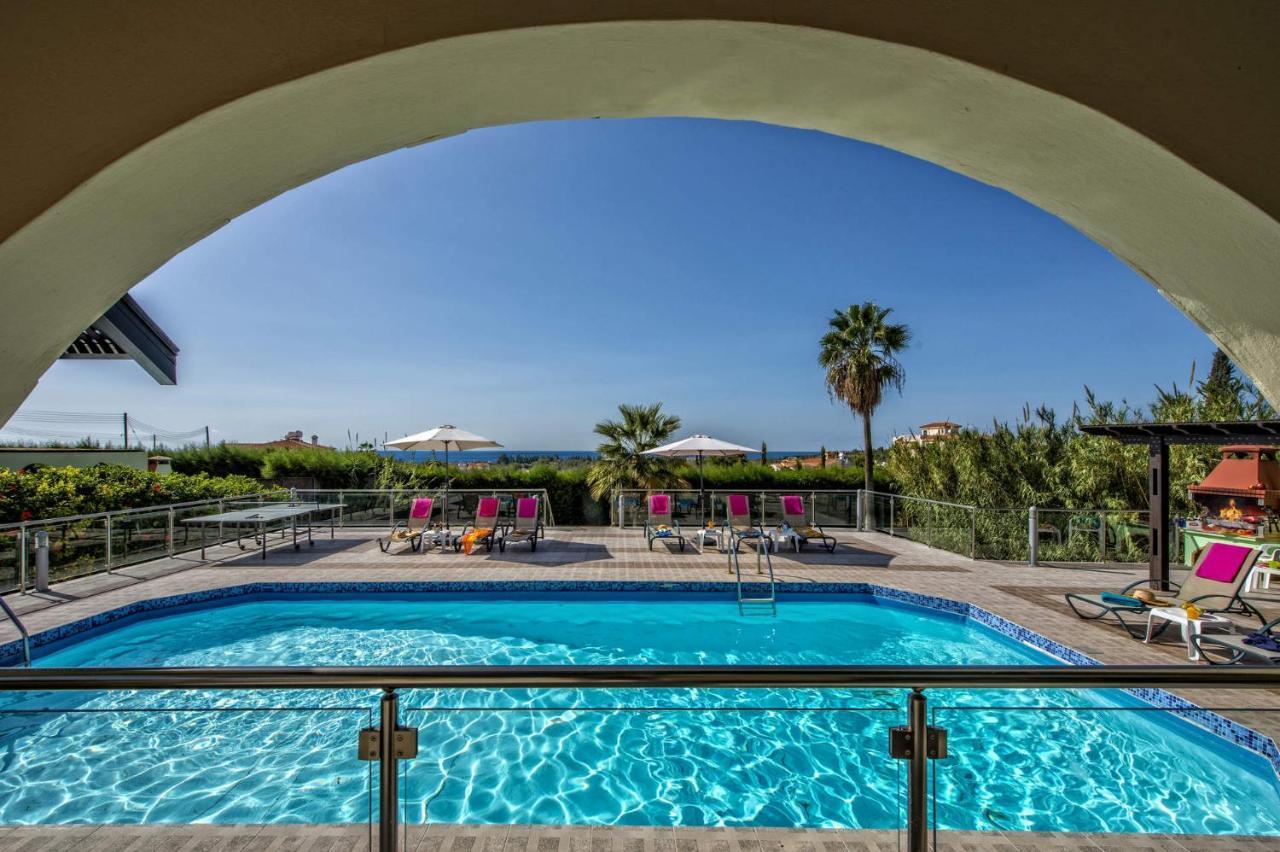 Villa Danae Coral Bay By Villa Plus ペイヤ エクステリア 写真
