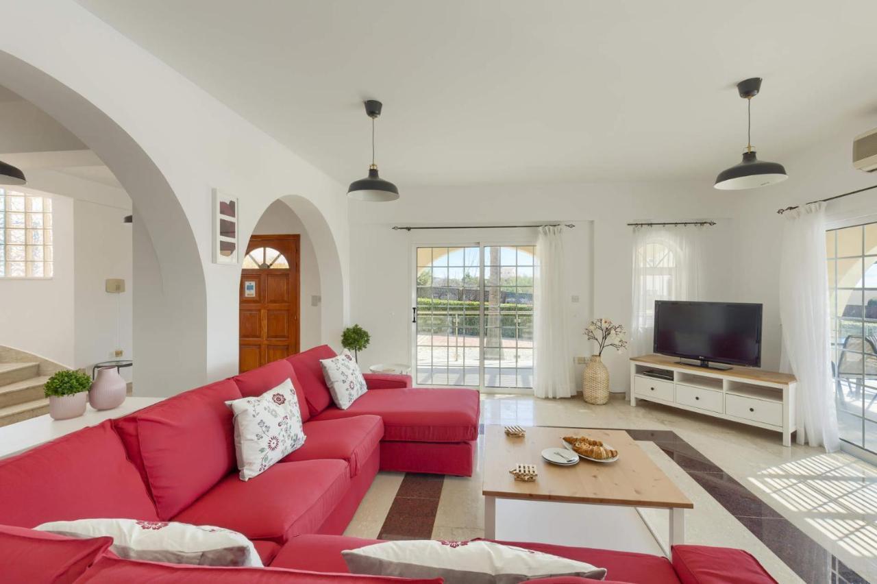 Villa Danae Coral Bay By Villa Plus ペイヤ エクステリア 写真