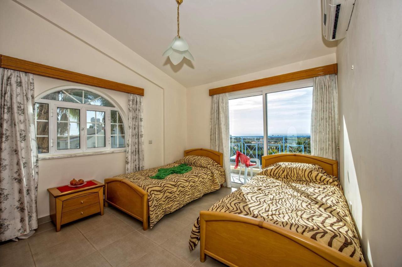 Villa Danae Coral Bay By Villa Plus ペイヤ エクステリア 写真