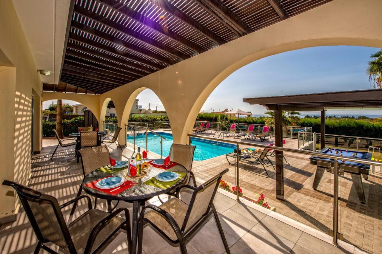 Villa Danae Coral Bay By Villa Plus ペイヤ エクステリア 写真