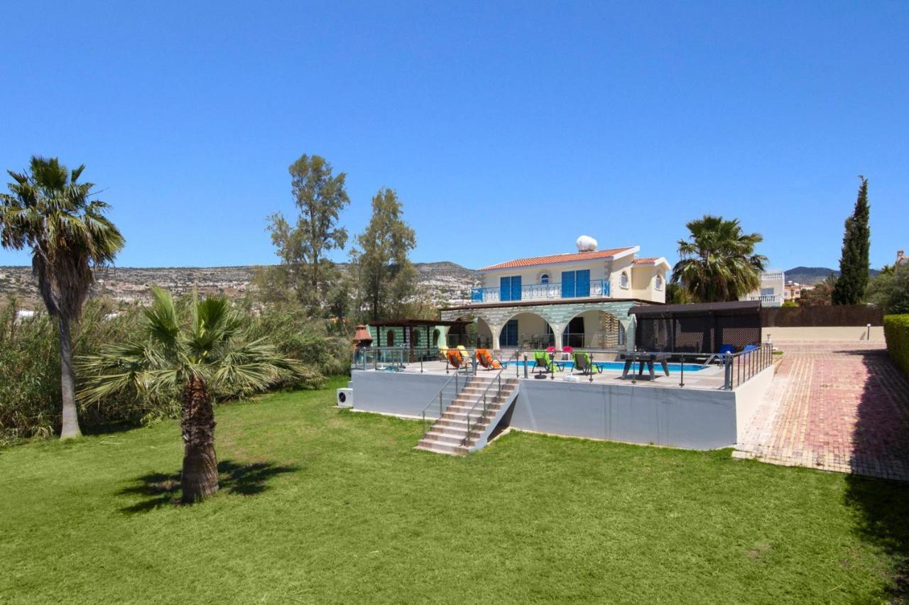 Villa Danae Coral Bay By Villa Plus ペイヤ エクステリア 写真