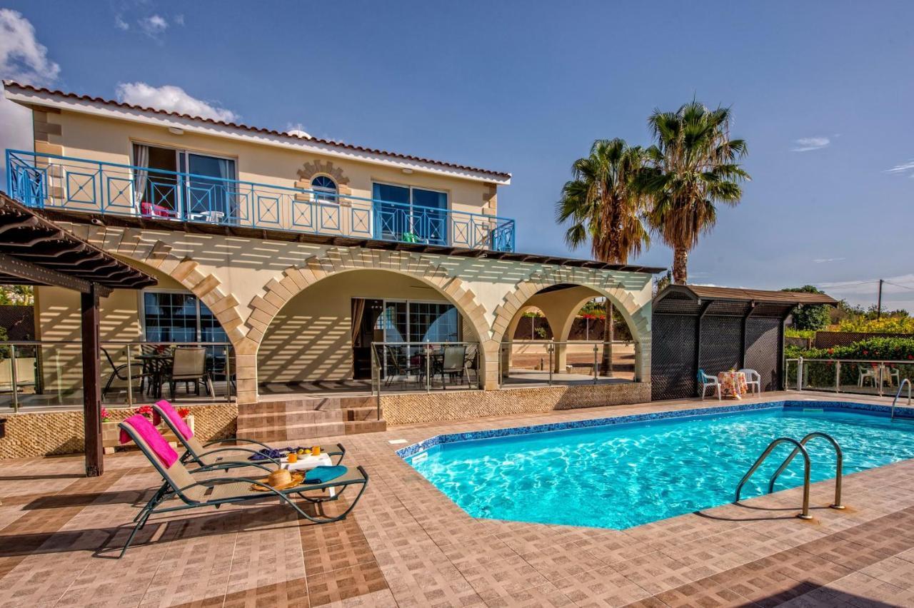 Villa Danae Coral Bay By Villa Plus ペイヤ エクステリア 写真