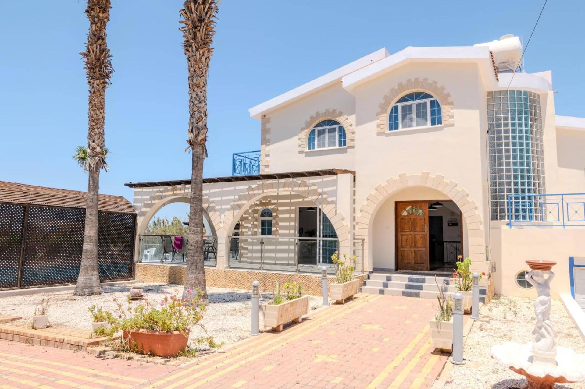 Villa Danae Coral Bay By Villa Plus ペイヤ エクステリア 写真