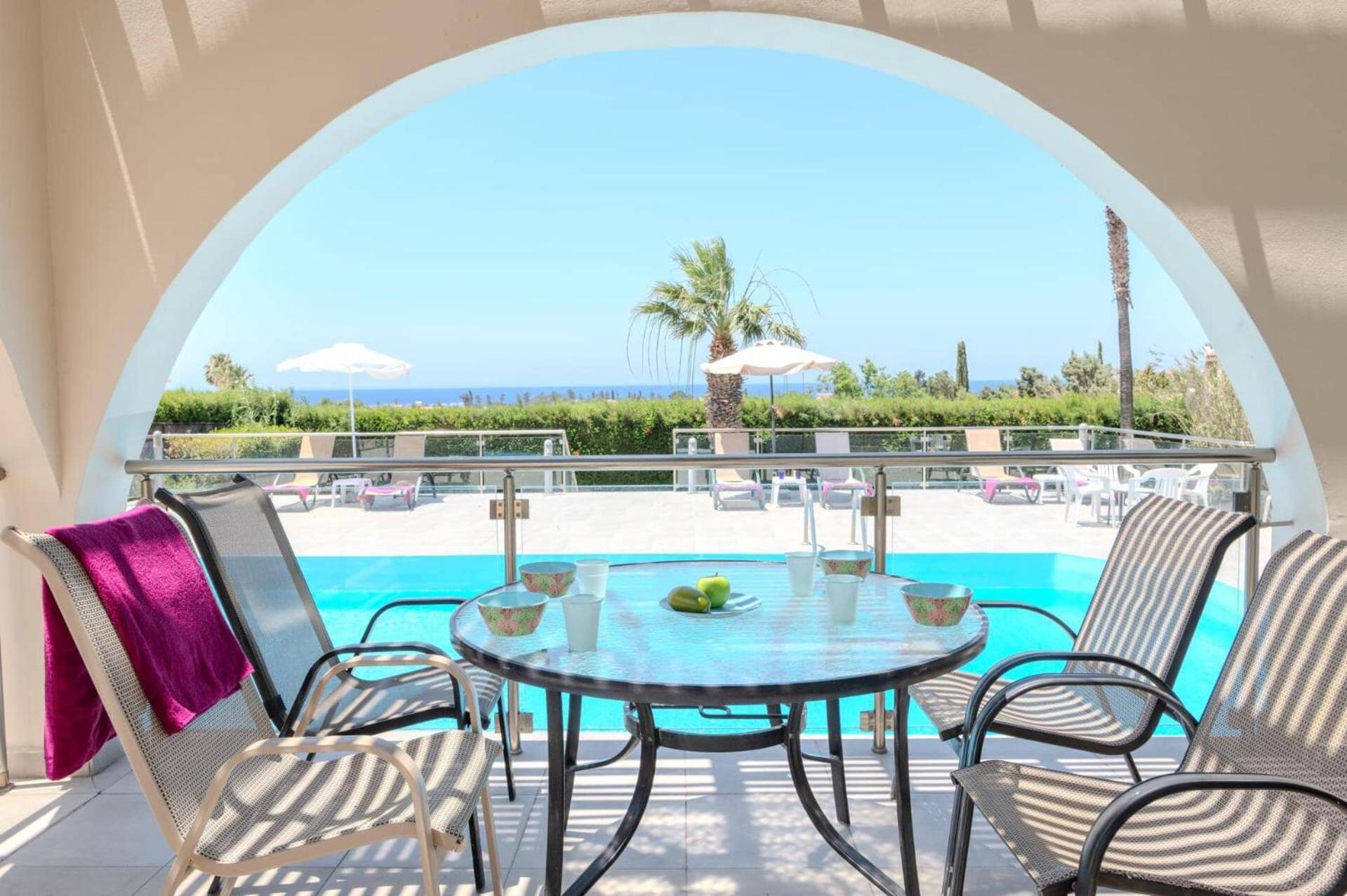 Villa Danae Coral Bay By Villa Plus ペイヤ エクステリア 写真